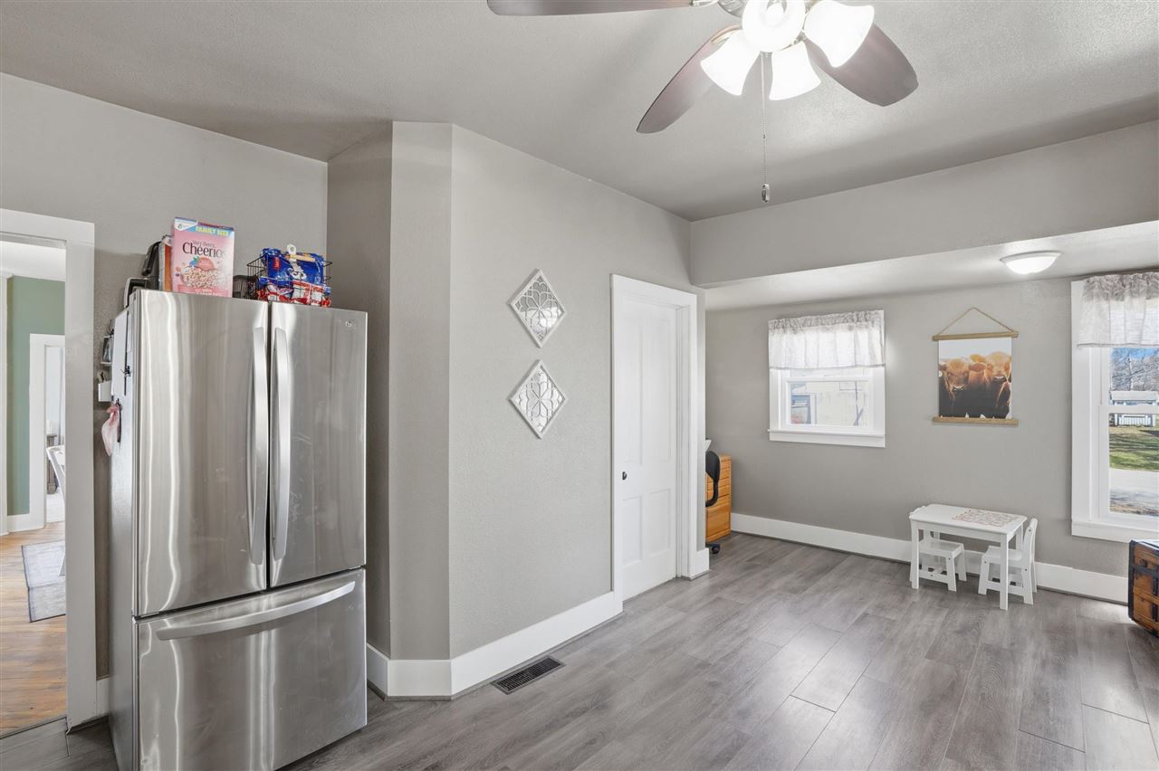 305 S Riggs Street Lone Tree IA 52755