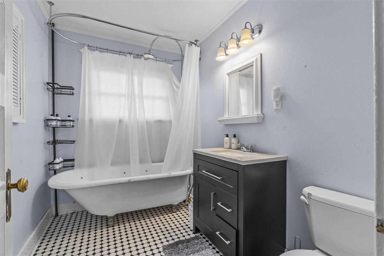 1720 2nd Avenue SE Cedar Rapids IA 52403