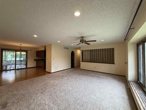 30 Denbigh Drive Iowa City IA 52246
