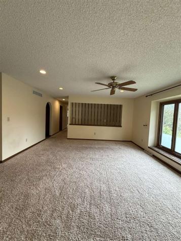 30 Denbigh Drive Iowa City IA 52246