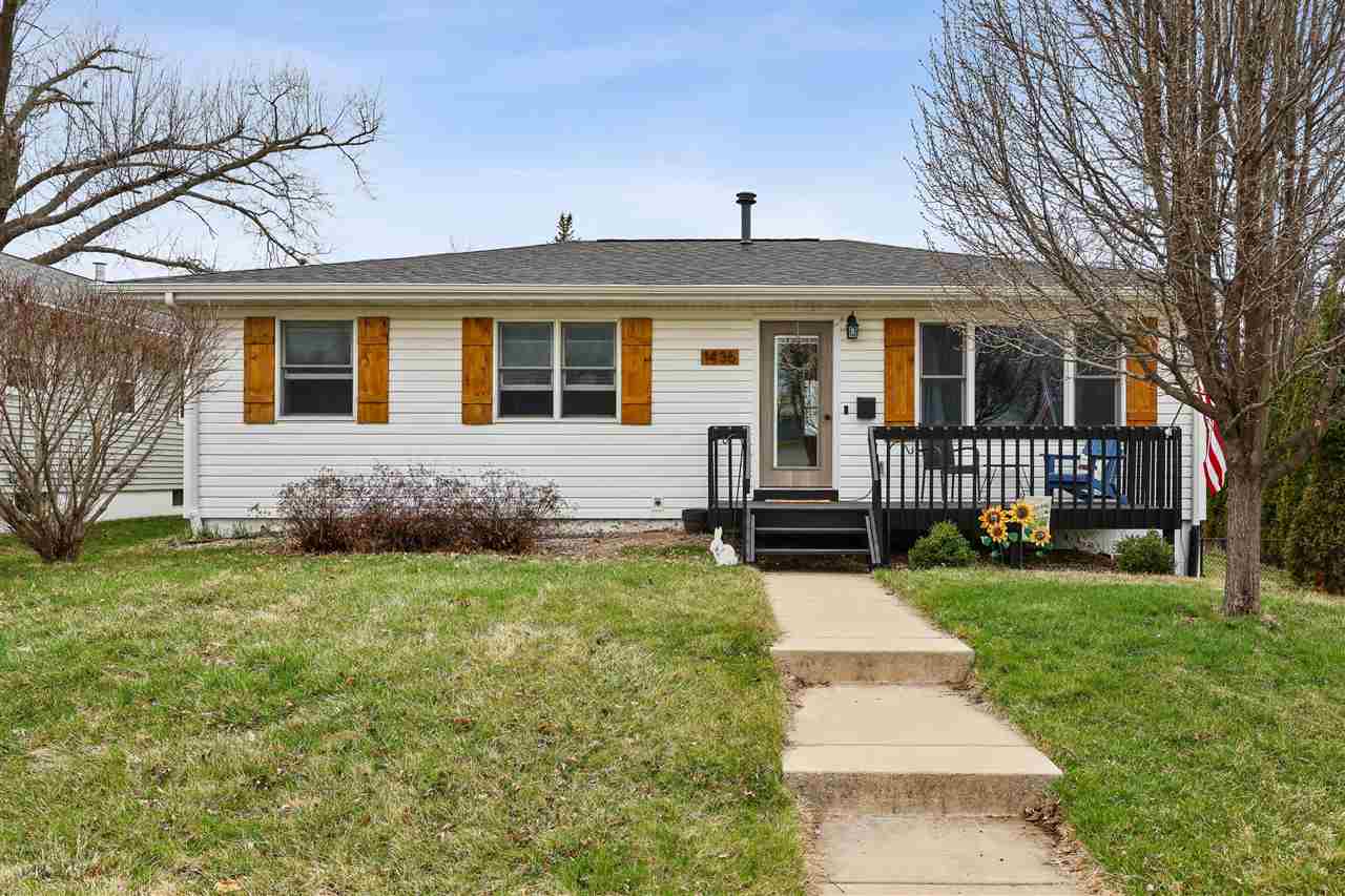 1436 9th Street Marion IA 52302