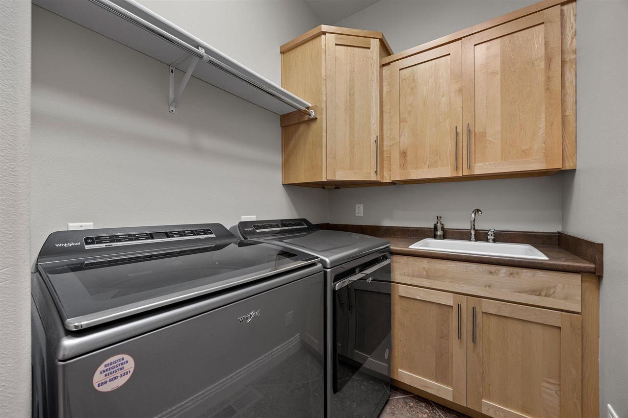 1356 NE Lakewoods Court Swisher IA 52338