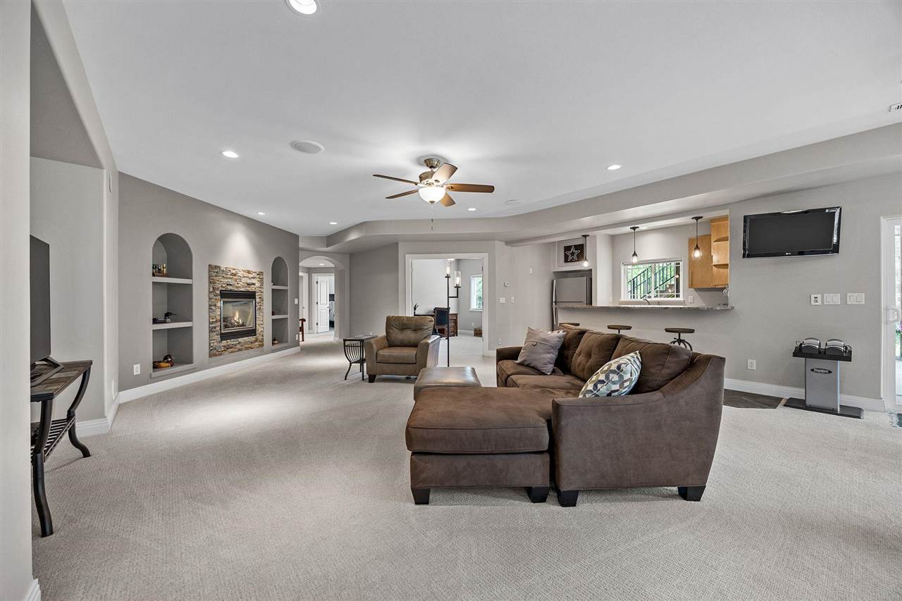 1356 NE Lakewoods Court Swisher IA 52338