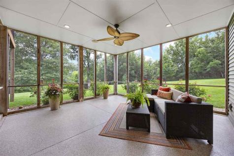 1356 NE Lakewoods Court Swisher IA 52338