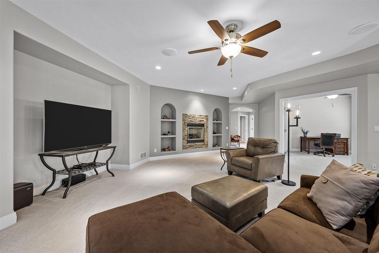 1356 NE Lakewoods Court Swisher IA 52338