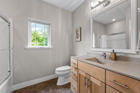 1356 NE Lakewoods Court Swisher IA 52338