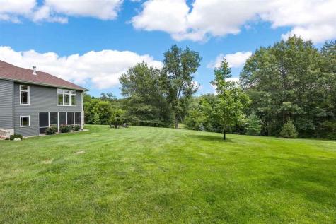 1356 NE Lakewoods Court Swisher IA 52338