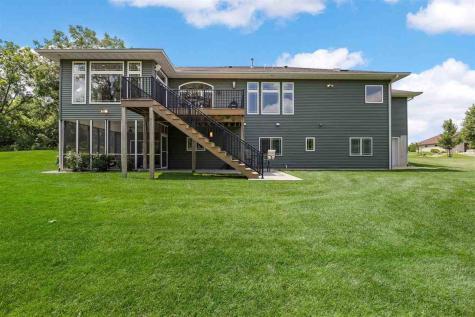 1356 NE Lakewoods Court Swisher IA 52338