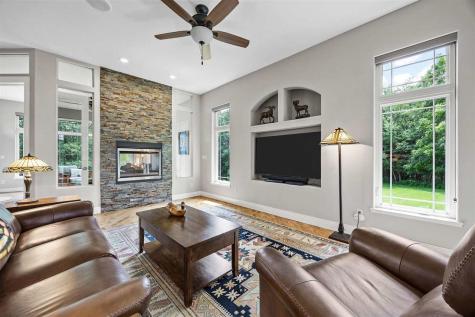 1356 NE Lakewoods Court Swisher IA 52338