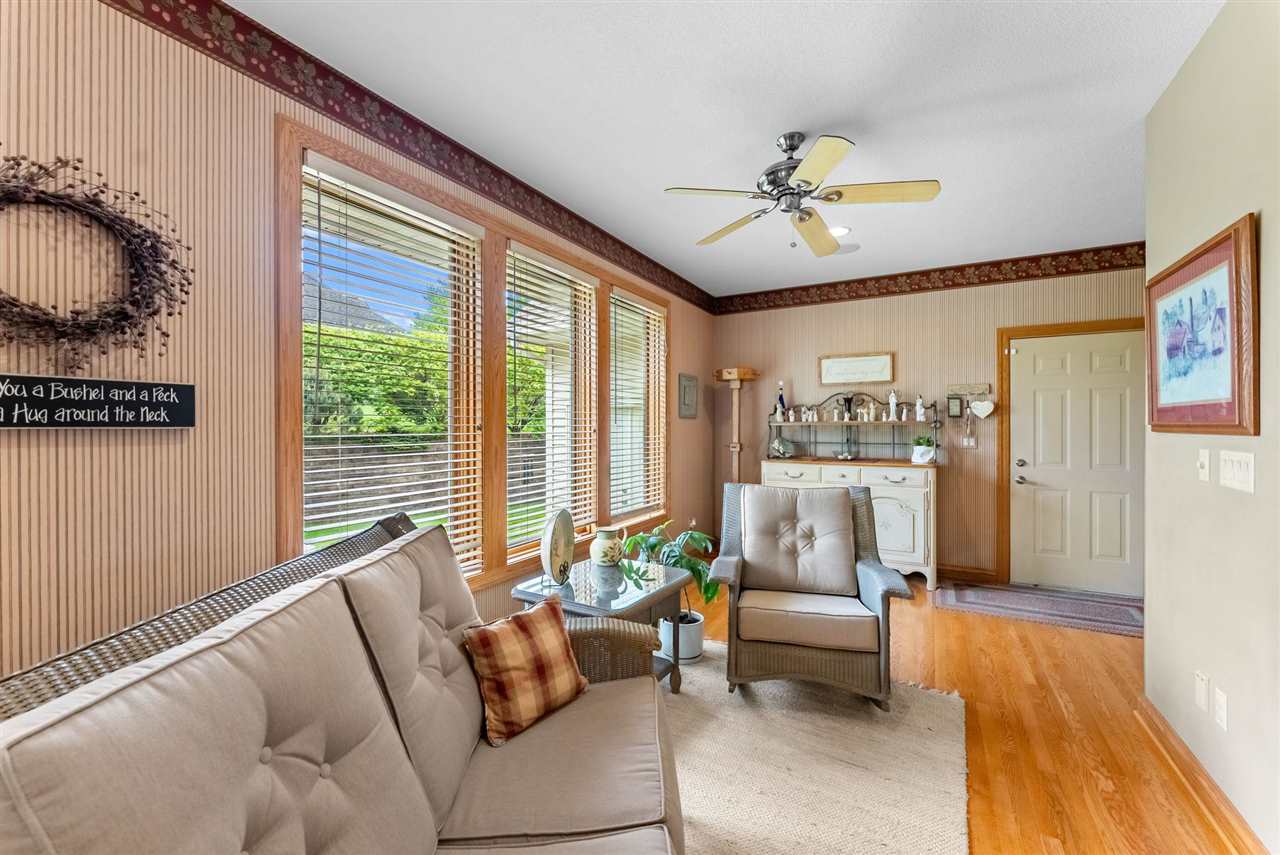 1402 Ridgeview Court Washington IA 52353