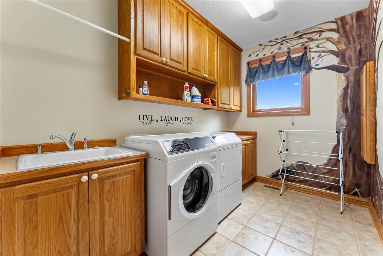1402 Ridgeview Court Washington IA 52353
