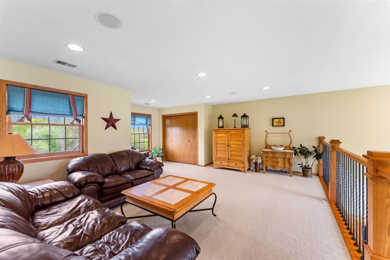 1402 Ridgeview Court Washington IA 52353
