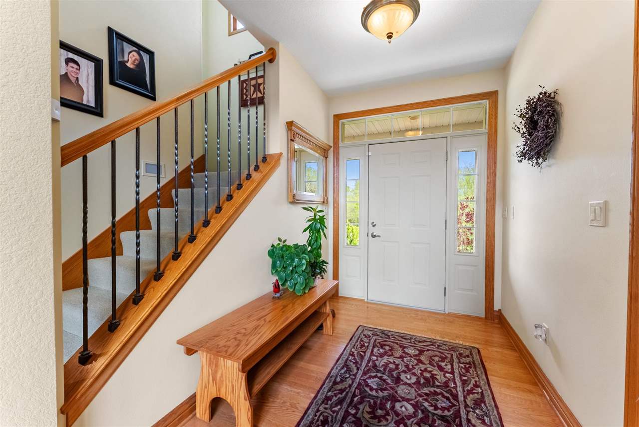 1402 Ridgeview Court Washington IA 52353