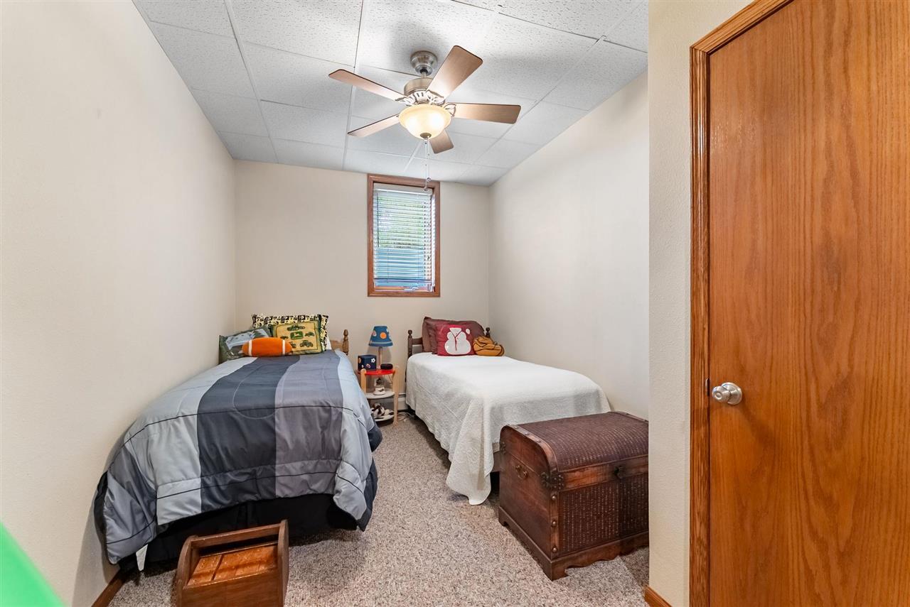 1402 Ridgeview Court Washington IA 52353