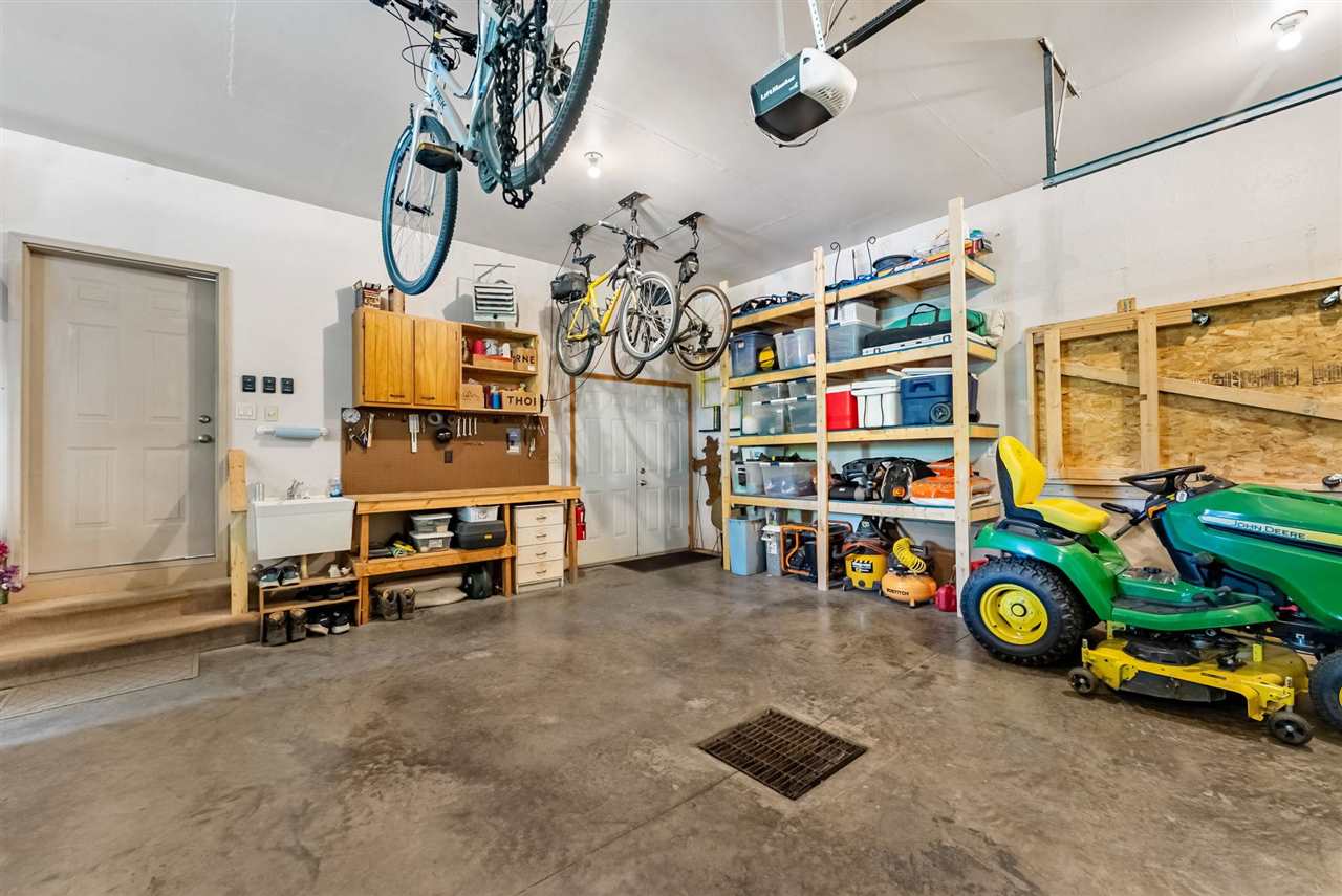 1402 Ridgeview Court Washington IA 52353