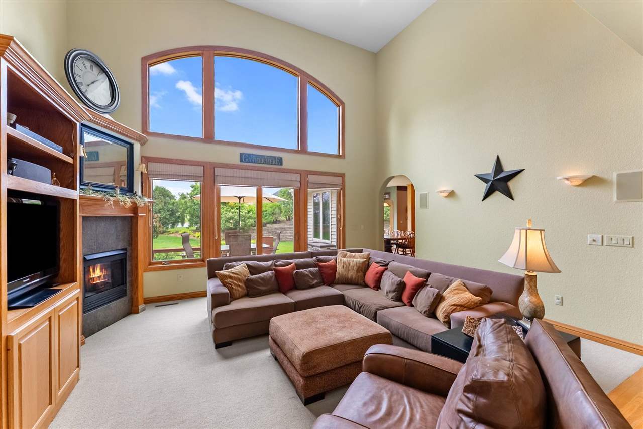 1402 Ridgeview Court Washington IA 52353