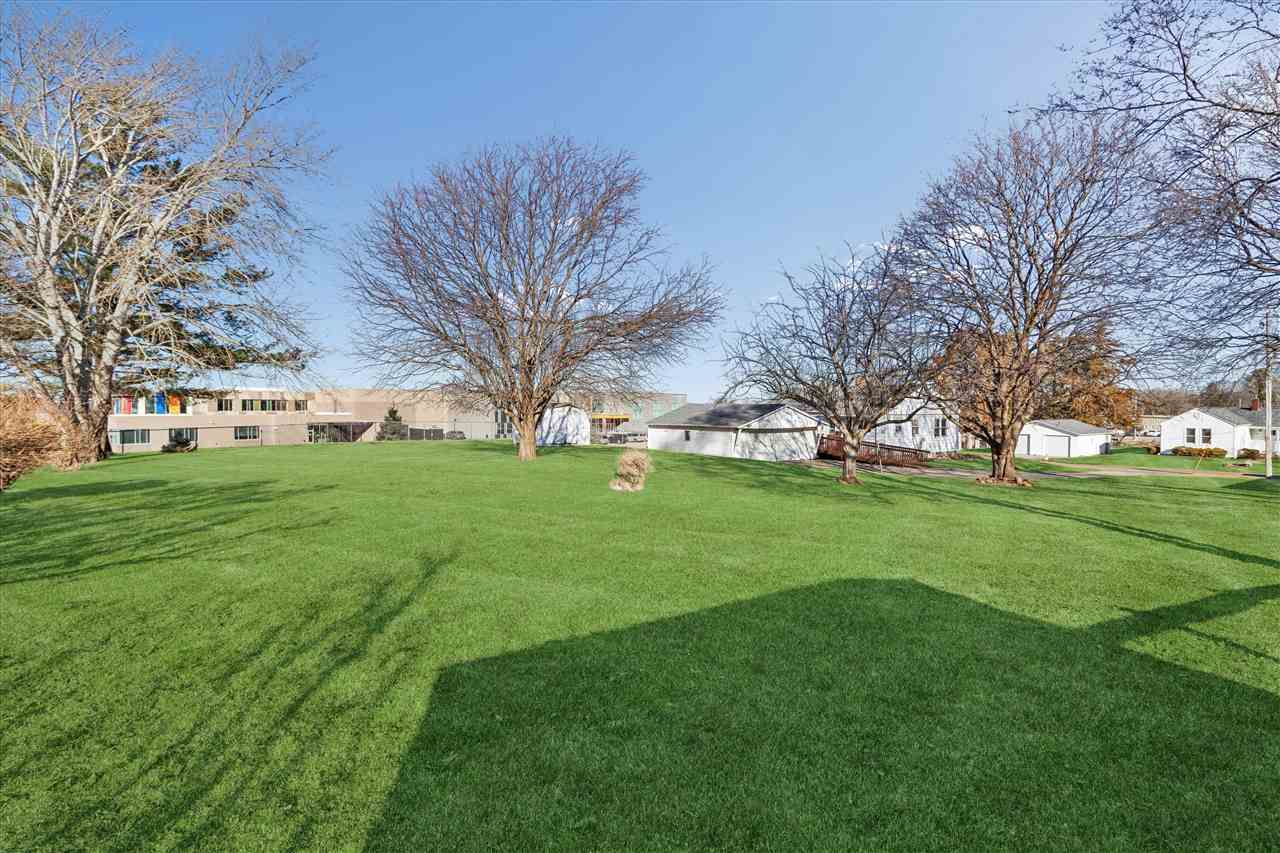 131 W 3rd Street Solon IA 52333