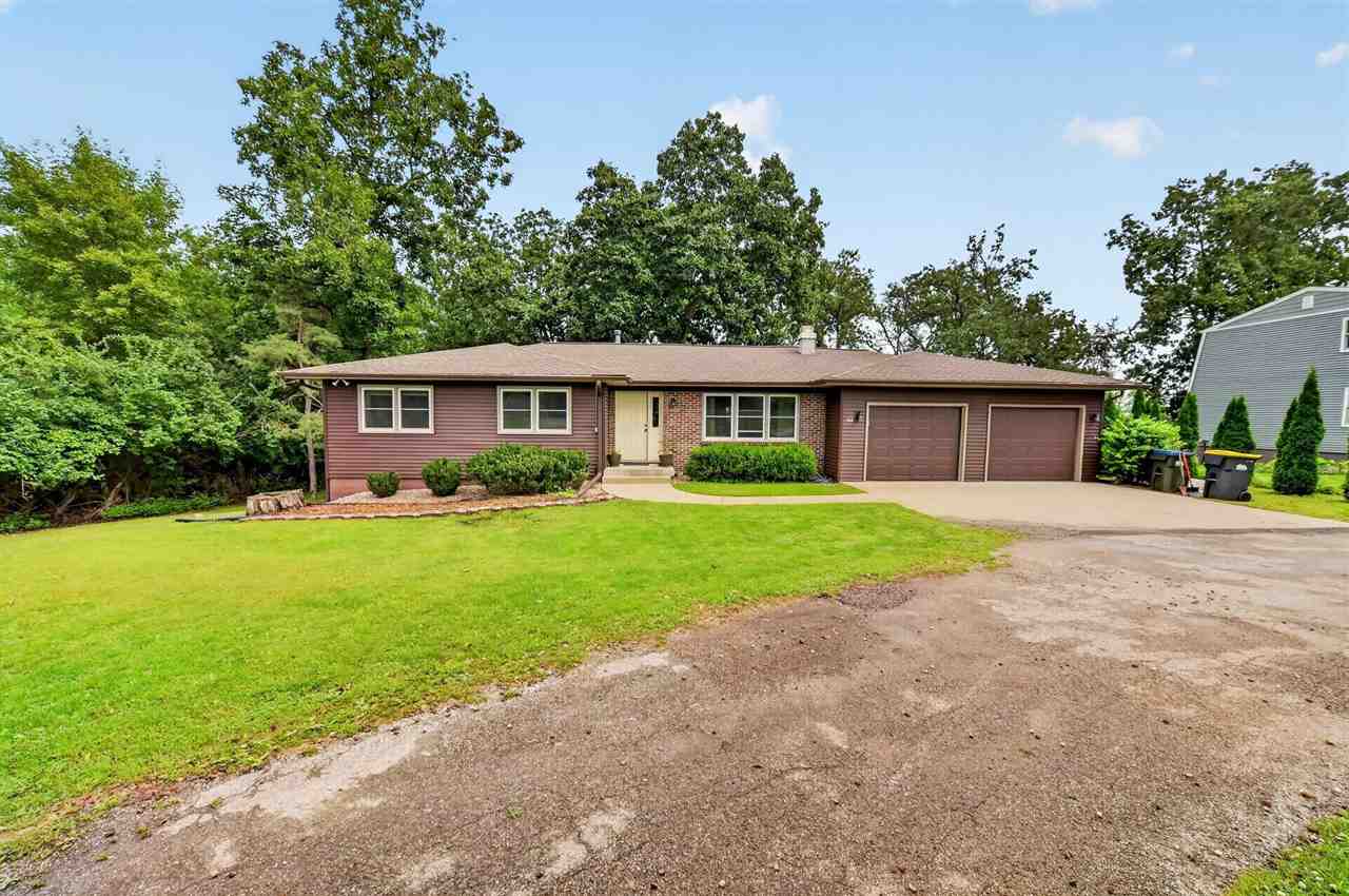 164 Hummingbird Lane Iowa City IA 52245