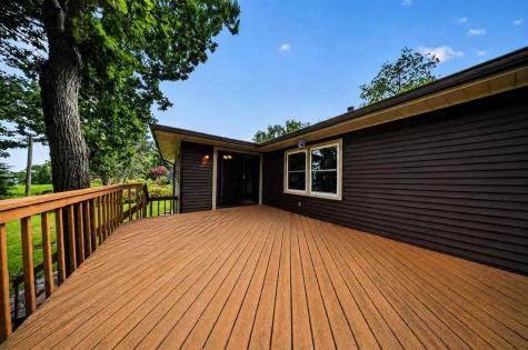 164 Hummingbird Lane Iowa City IA 52245