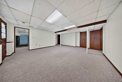 164 Hummingbird Lane Iowa City IA 52245