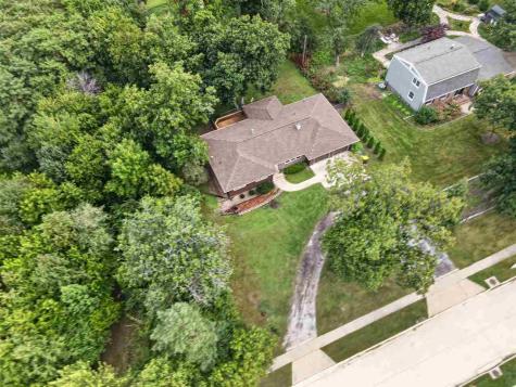 164 Hummingbird Lane Iowa City IA 52245