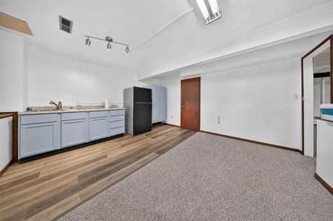 164 Hummingbird Lane Iowa City IA 52245