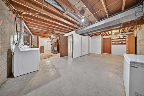 164 Hummingbird Lane Iowa City IA 52245