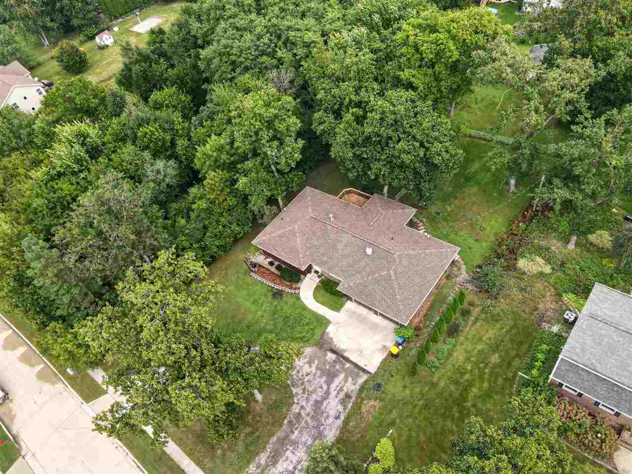164 Hummingbird Lane Iowa City IA 52245