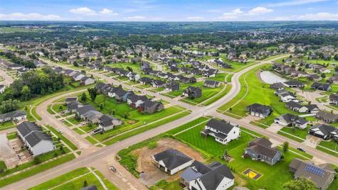 1401 Green Oak Pass Tiffin IA 52340