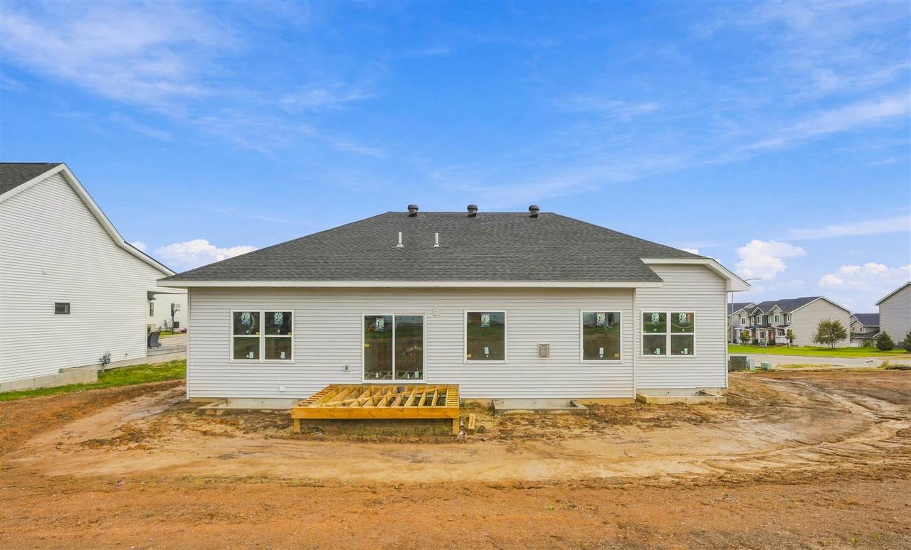 1401 Green Oak Pass Tiffin IA 52340