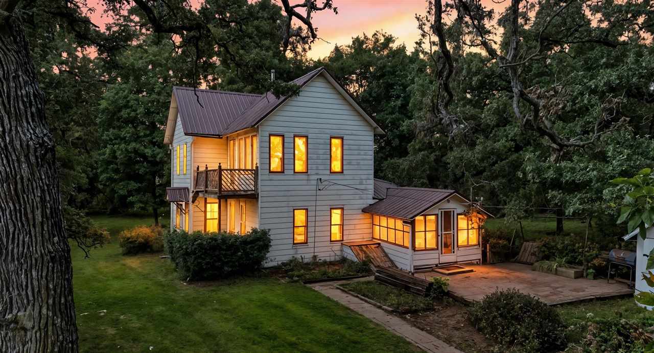 1232 540th Street SW Kalona IA 52247