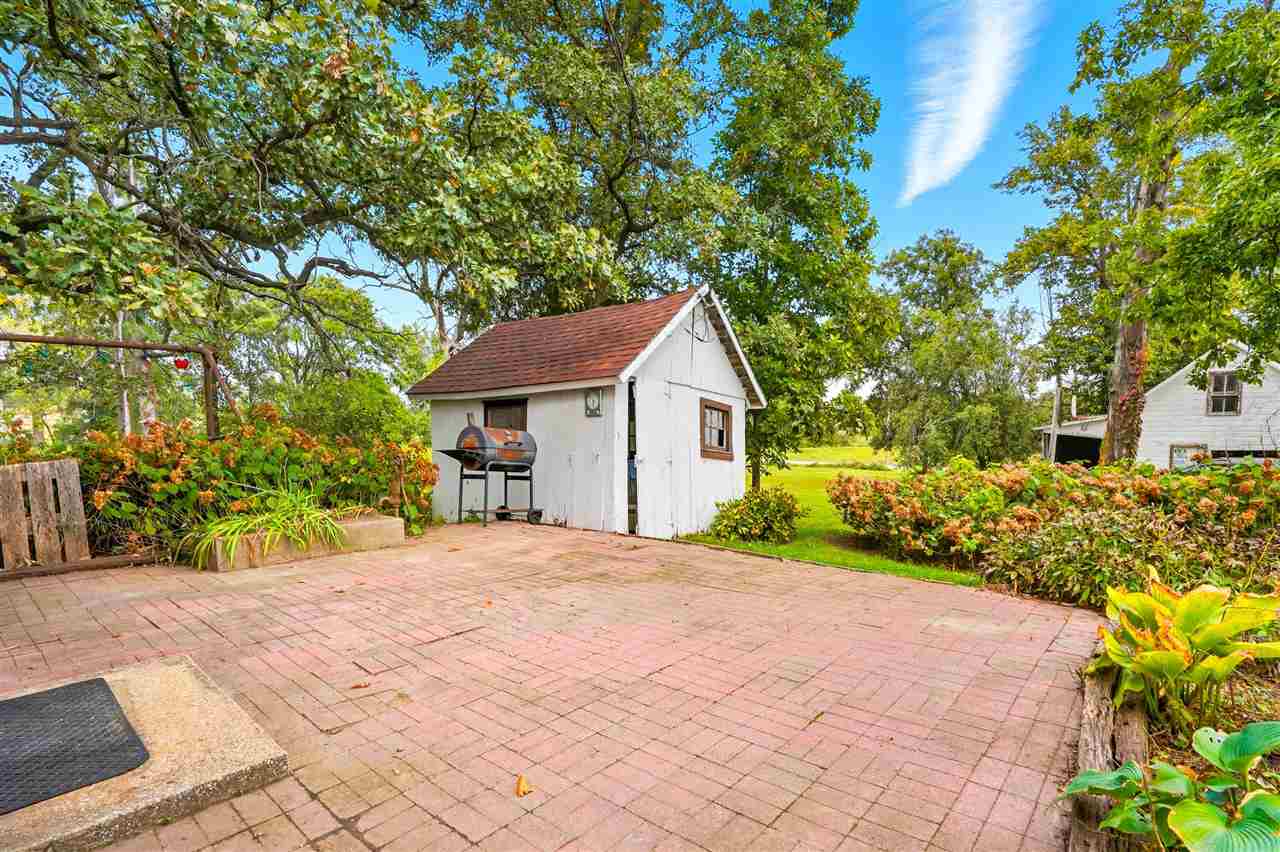 1232 540th Street SW Kalona IA 52247