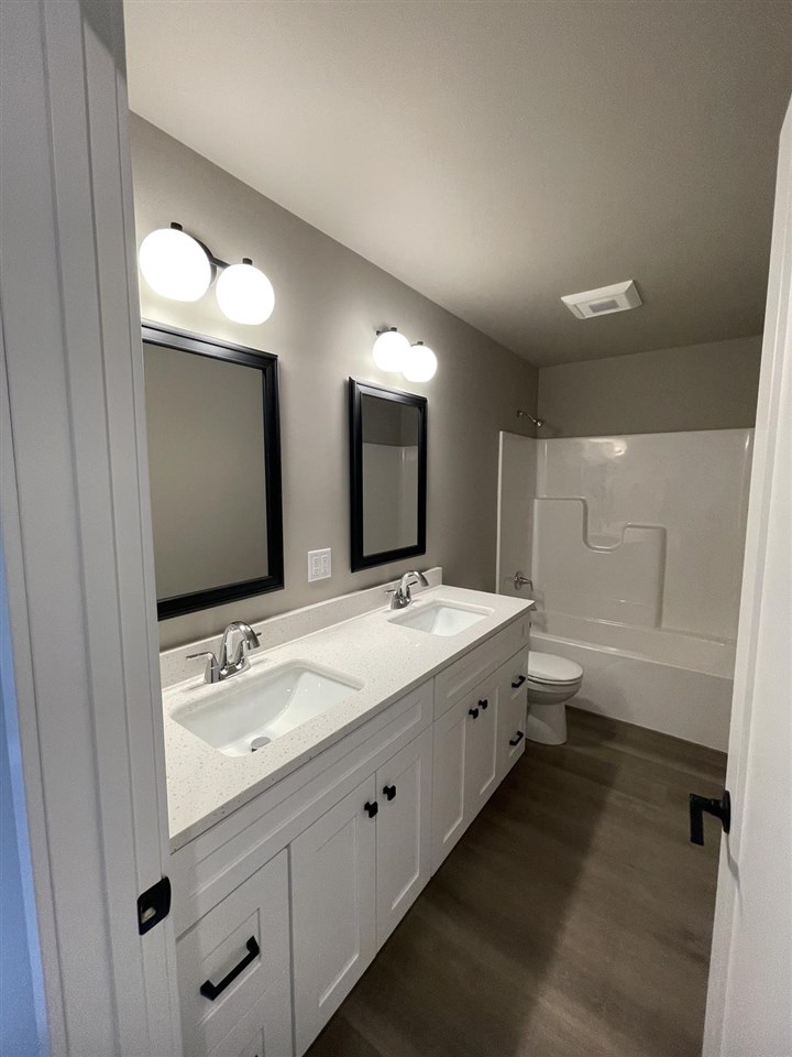 850 Armands Lane Tiffin IA 52340