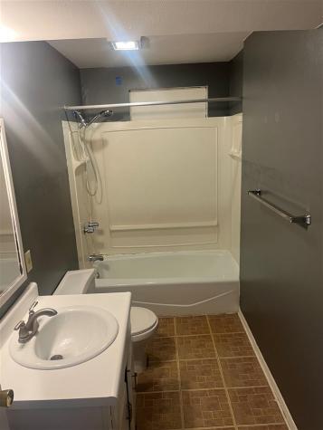 52 Olive Court Iowa City IA 52246