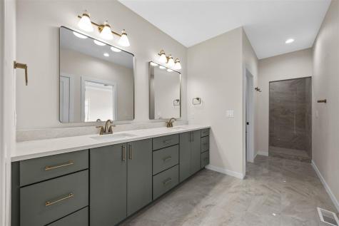 648 Rock Ridge Road Tiffin IA 52340