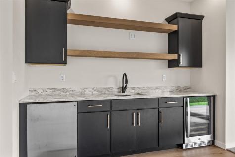 648 Rock Ridge Road Tiffin IA 52340