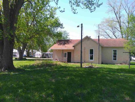 1102 4th Avenue Fredonia IA 52738