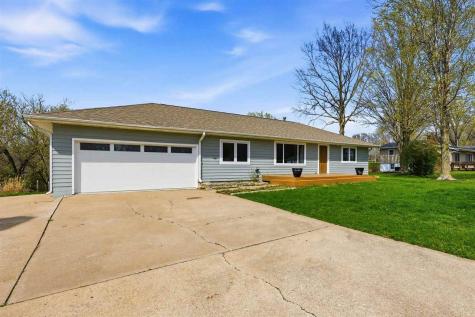 3868 Martin Lane NE Iowa City IA 52240