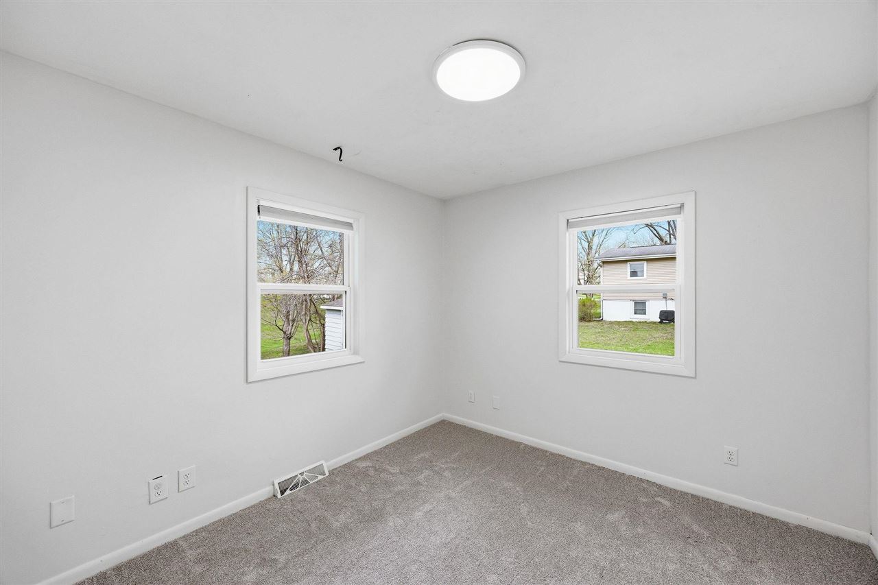 3868 Martin Lane NE Iowa City IA 52240