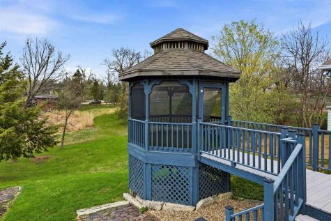 3868 Martin Lane NE Iowa City IA 52240