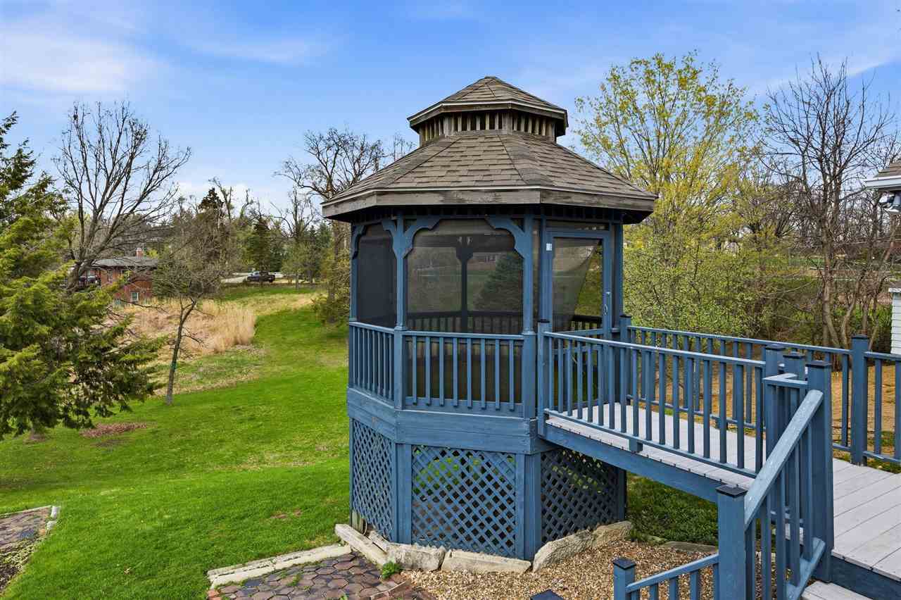 3868 Martin Lane NE Iowa City IA 52240