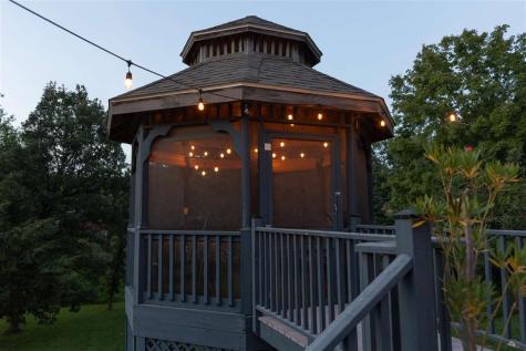 3868 Martin Lane NE Iowa City IA 52240