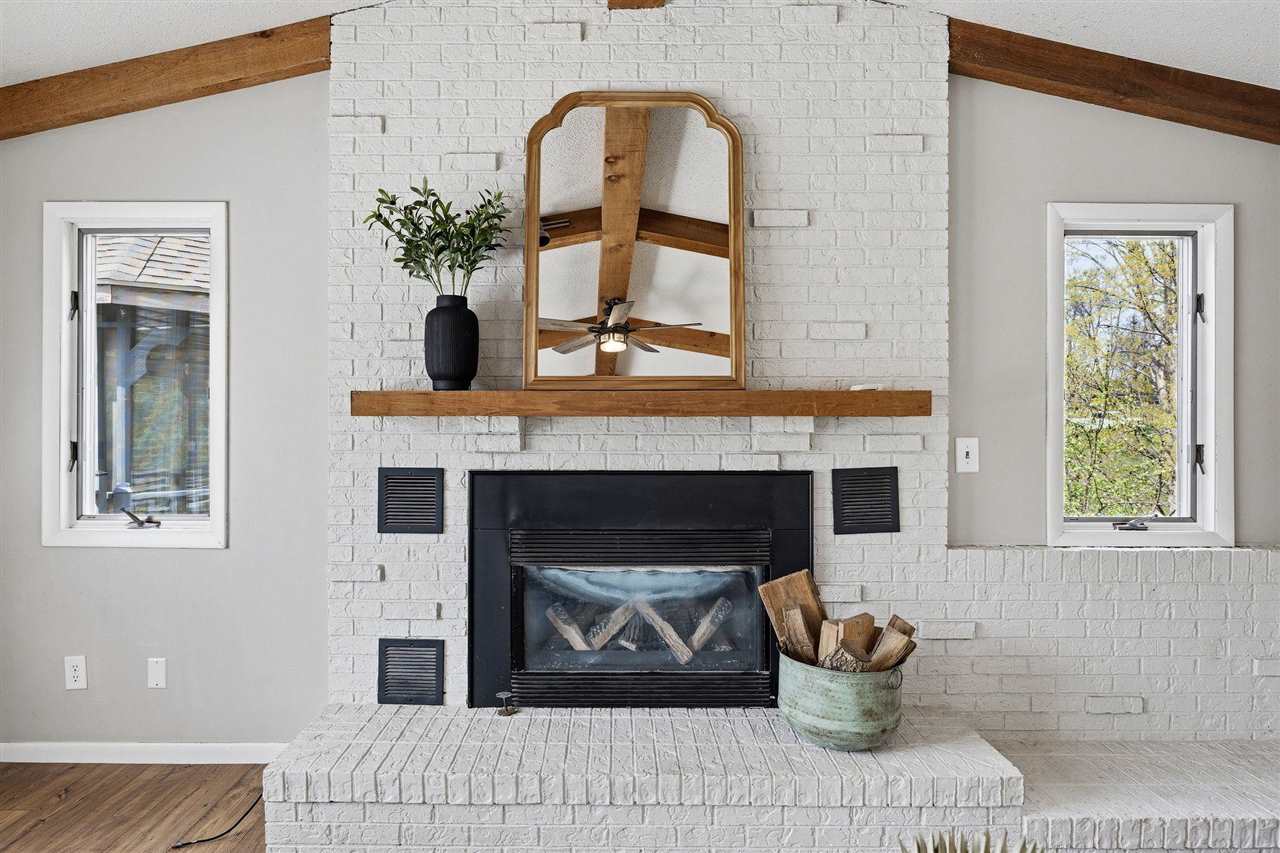 3868 Martin Lane NE Iowa City IA 52240