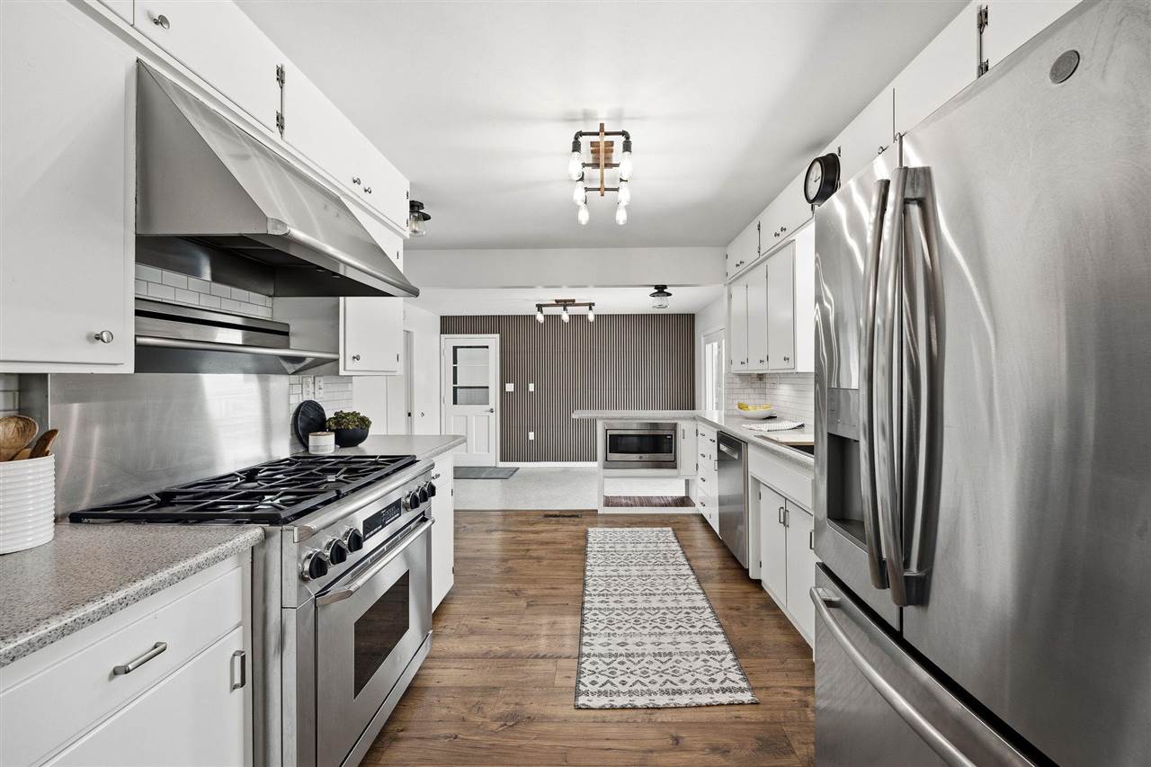 3868 Martin Lane NE Iowa City IA 52240