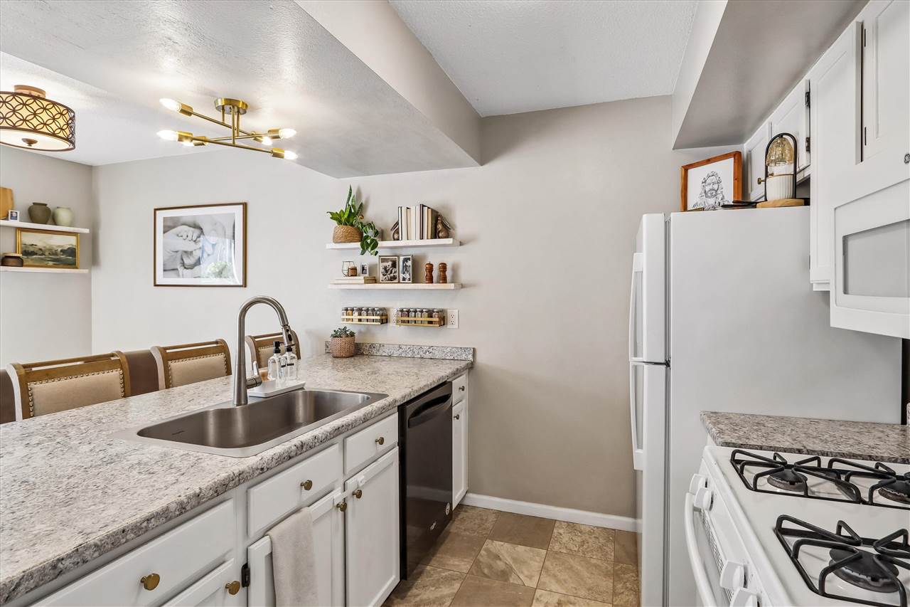 1103 22nd Avenue Coralville IA 52241