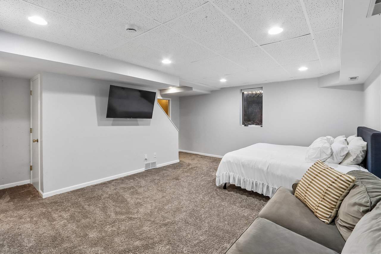 1103 22nd Avenue Coralville IA 52241