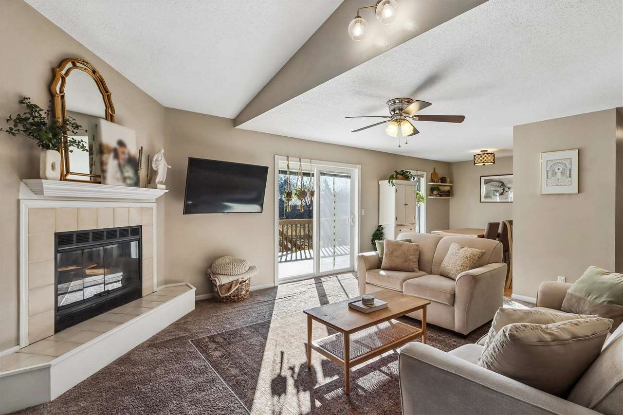 1103 22nd Avenue Coralville IA 52241