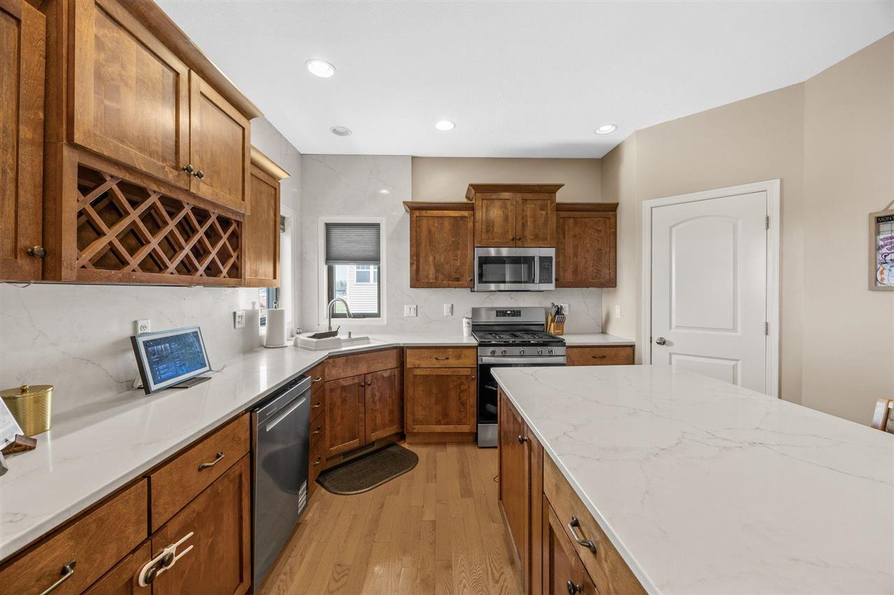 725 15th Avenue SW Mt Vernon IA 52314