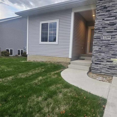 2209 Milligan Court Cedar Rapids IA 52404-0000