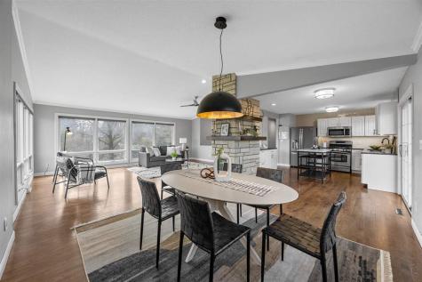 22 Fairview Knoll NE Iowa City IA 52240